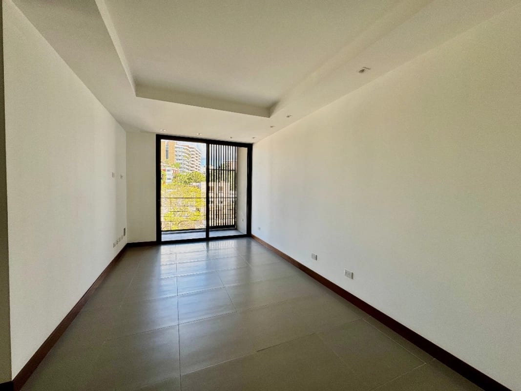 Apartamento de 2 dormitorios en venta en zona 13 — foto 10 de 10