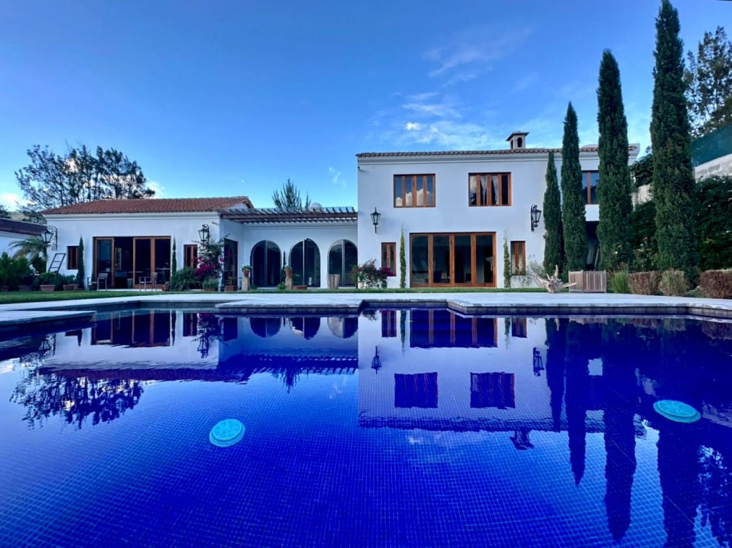 Espectacular casa en venta en Antigua Guatemala — foto 3 de 13