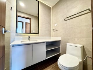 Apartamento de 2 dormitorios en venta en zona 14 — miniatura 7 de 17