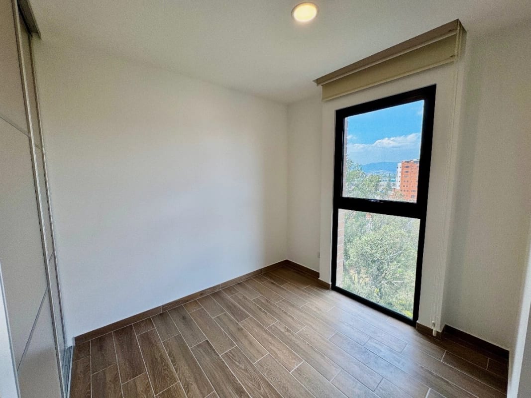 Apartamento de 2 dormitorios en venta en zona 14 — foto 5 de 17