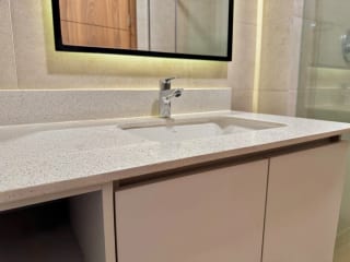 Apartamento de 2 dormitorios en venta en zona 14 — miniatura 2 de 17