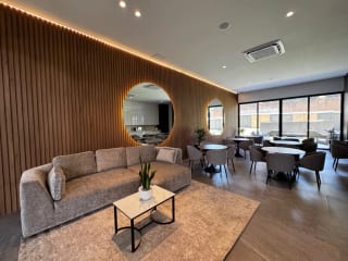 Apartamento de 2 dormitorios en venta en zona 14 — miniatura 14 de 17