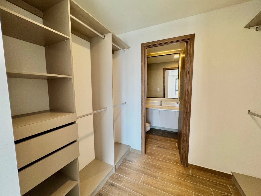 Apartamento en venta para amantes de las vistas y los aviones — foto 6 de 17