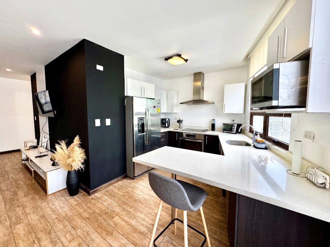 Apartamento amueblado en alquiler zona 15 vh2 — foto 11 de 14