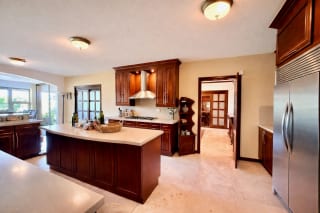 Preciosa casa en venta en condominio exclusivo CAES — miniatura 11 de 17