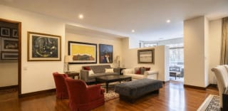 Apartamento en venta en Oakland — miniatura 2 de 6